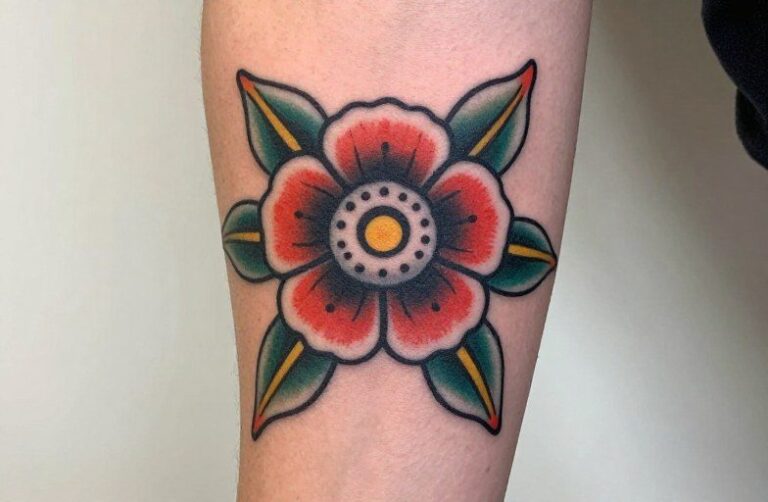 American Traditional Flower Tattoos: Style Guide