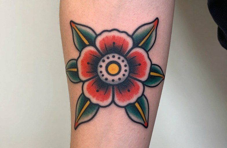 American Traditional Flower Tattoos: Style Guide
