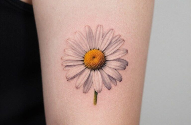 Daisy Flower Tattoo Meaning: Innocence, Loyalty & New Beginnings