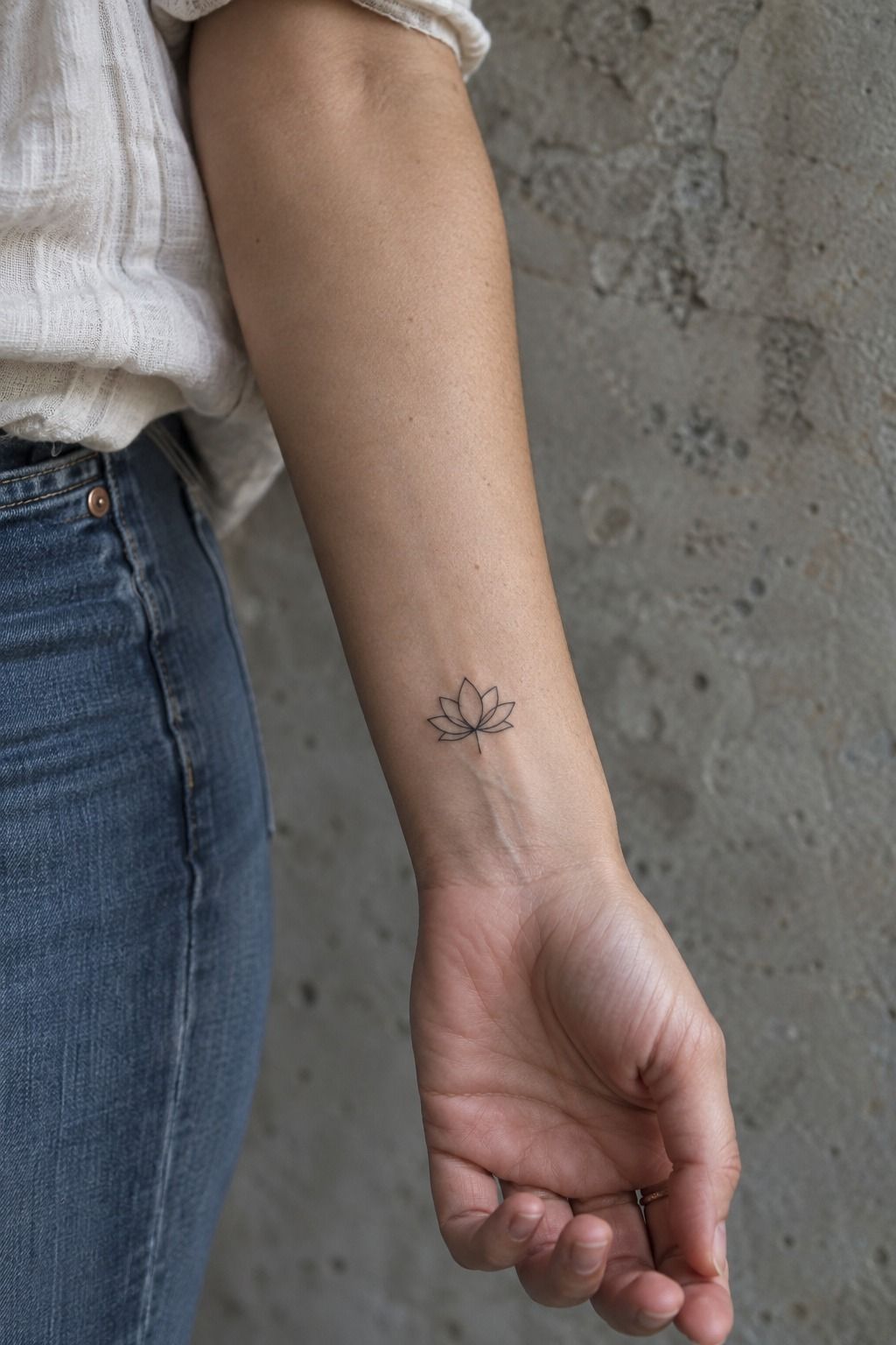 Is the Wrist the Right Place for a Minimal Lotus?