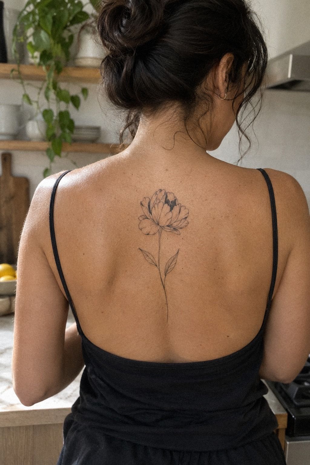Blackwork Accents Give This Crown Its Edge