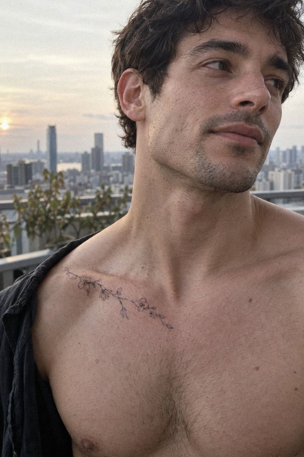 Follow the Collarbone’s Natural Line