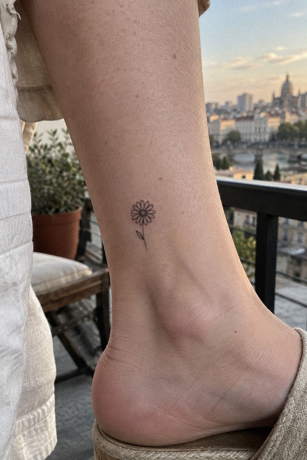 Set the Daisy Above Your Ankle